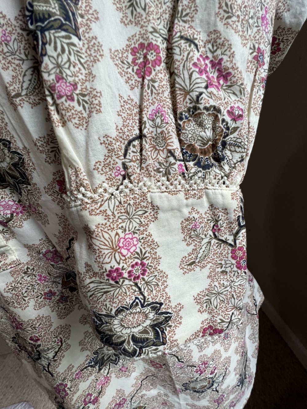 Talbots Printed Tunic Blouse in Cream and Pink - Picture 6 of 10
